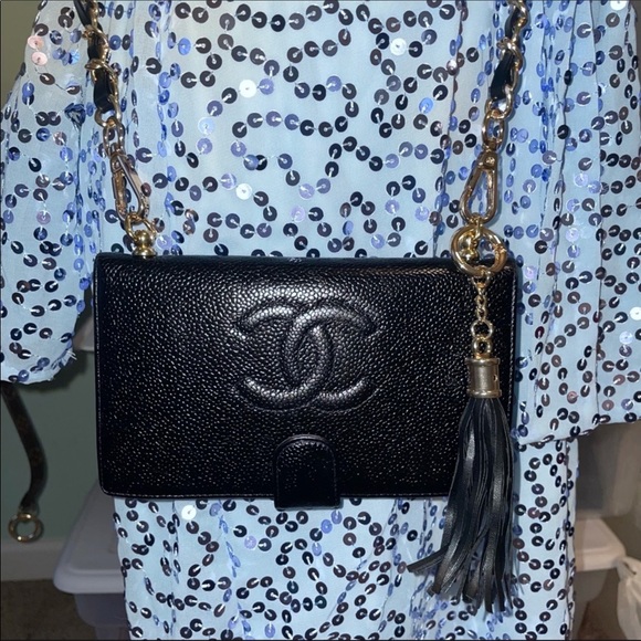🔴🔴SOLD🔴🔴CHANEL Vintage Wallet on Chain Crossbody Guaranteed Authentic! - Picture 4 of 16